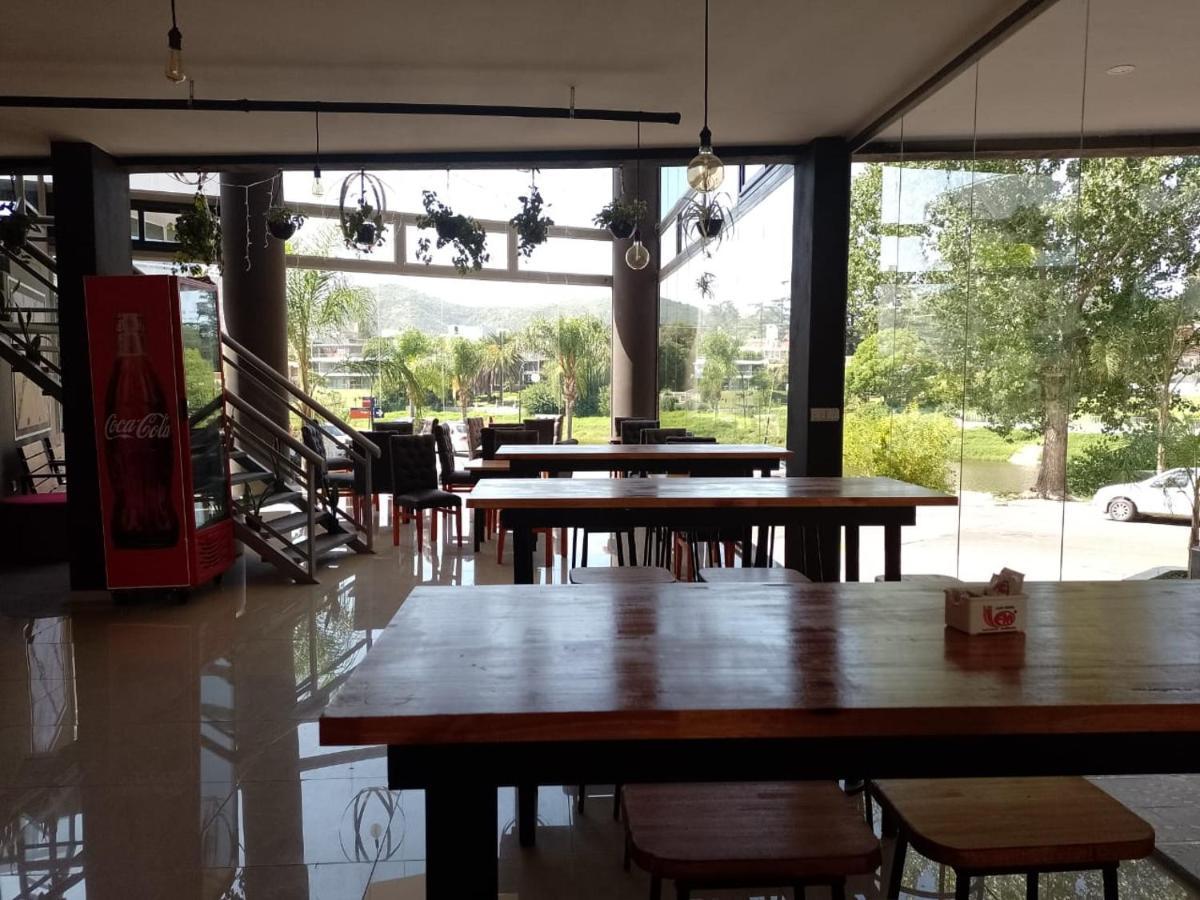 Golden Ross Hotel Villa Carlos Paz Exterior photo
