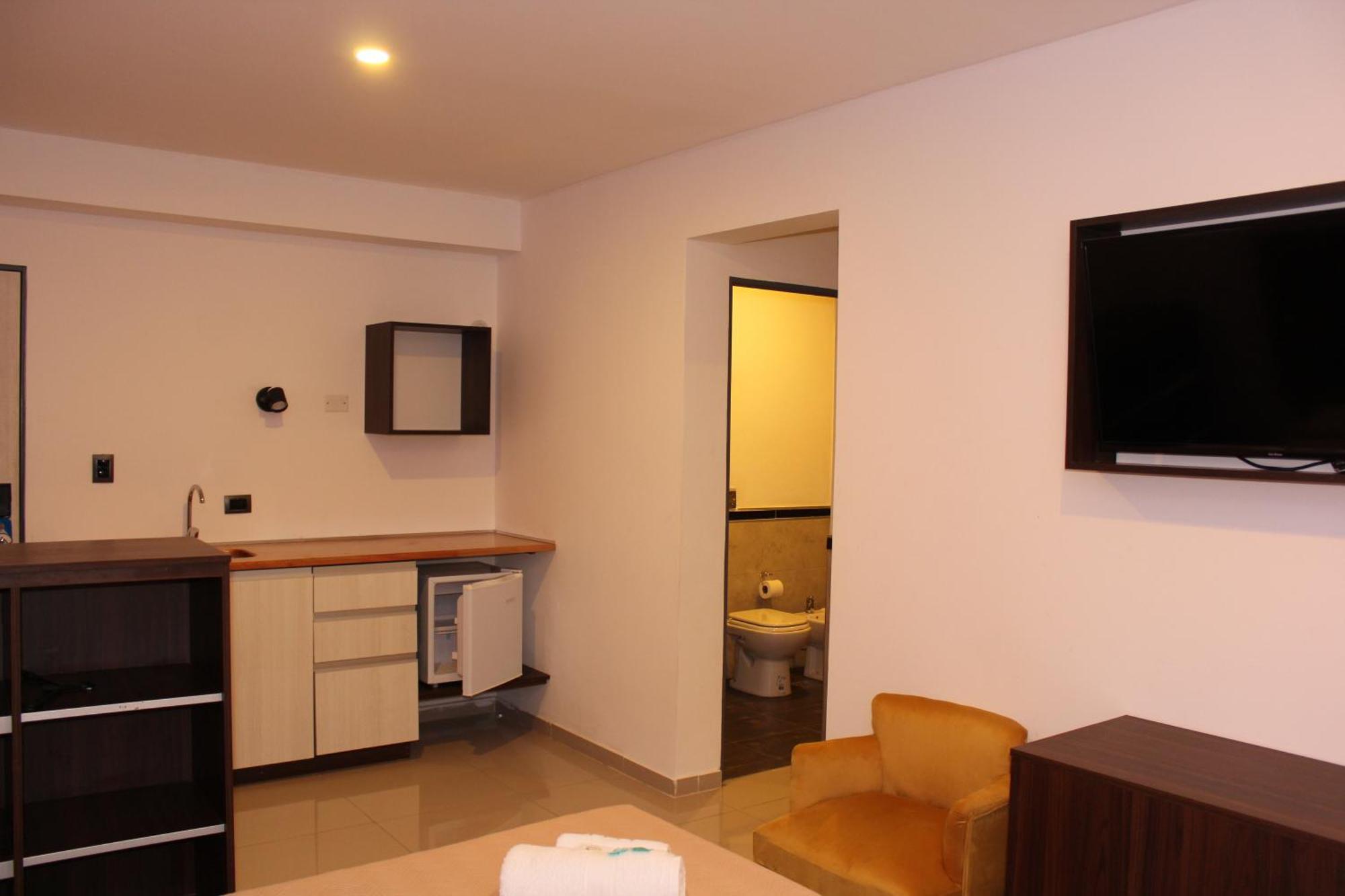 Golden Ross Hotel Villa Carlos Paz Exterior photo