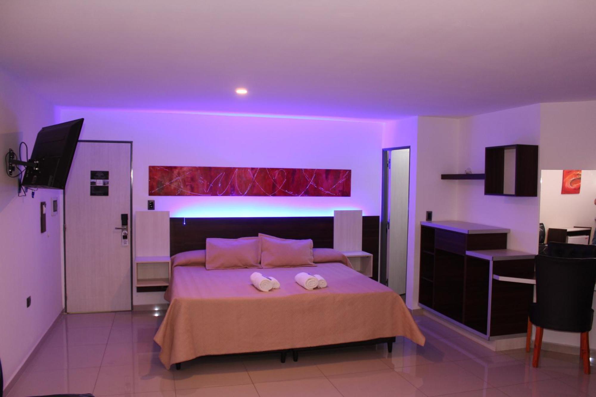 Golden Ross Hotel Villa Carlos Paz Exterior photo